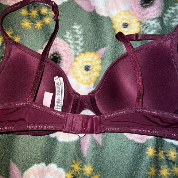 Victoria’s Secret Bras - Picture 9 of 10